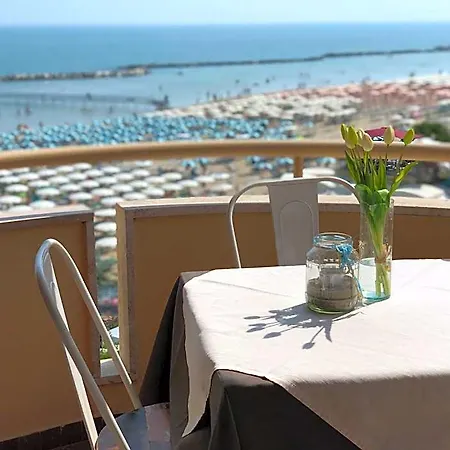 Beach Residence Bellaria * ベラーリア・イジェア・マリーナ